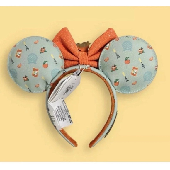 Orange bird loungefly backpack and orange bird Mickey ears - Picture 3 of 5